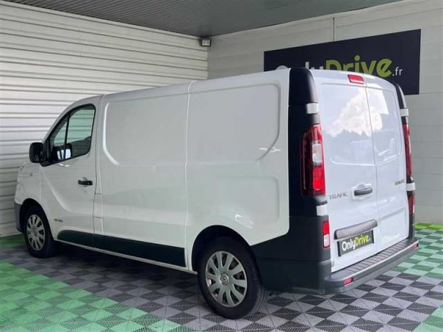 Renault Trafic image 1