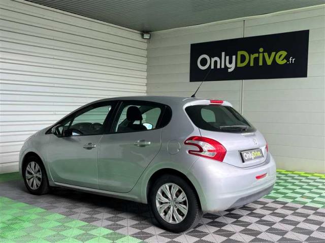 Peugeot 208 image 5