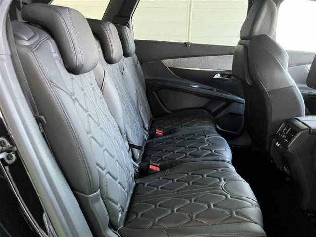 Peugeot 5008 image 8