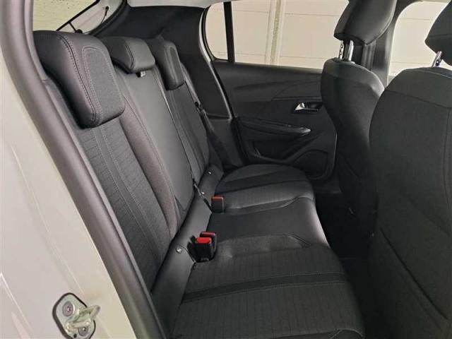Peugeot 208 image 5