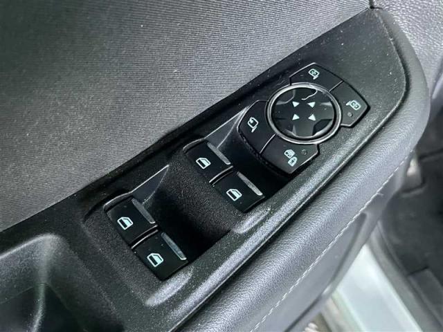 Ford S-Max image 1