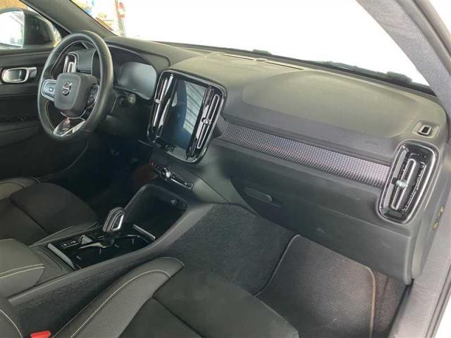 Volvo Xc40 image 1
