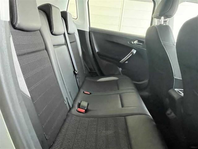 Peugeot 2008 image 5