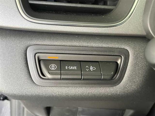 Renault Captur image 1