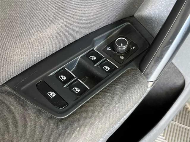 Volkswagen Tiguan image 8