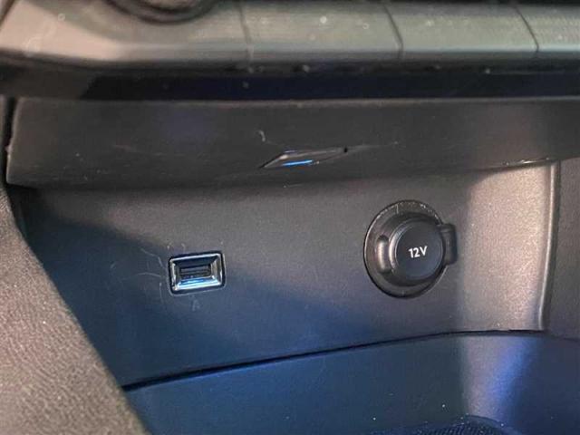 Peugeot 3008 image 2