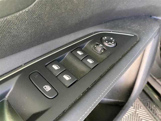 Peugeot 3008 image 3