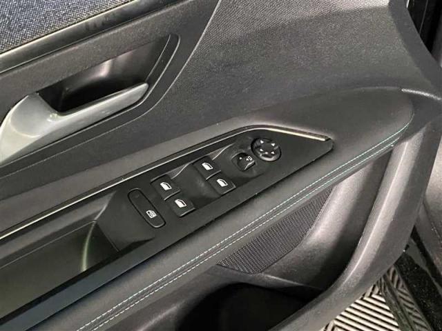 Peugeot 3008 image 4