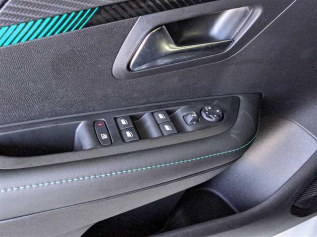 Peugeot 208 image 4