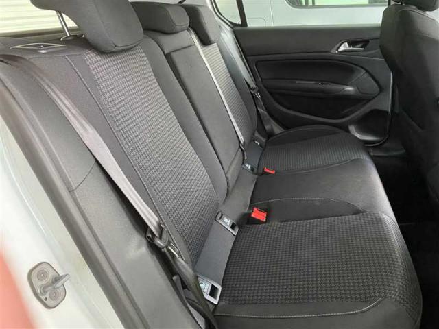 Peugeot 308 image 8