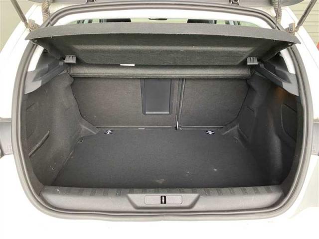 Peugeot 308 image 1