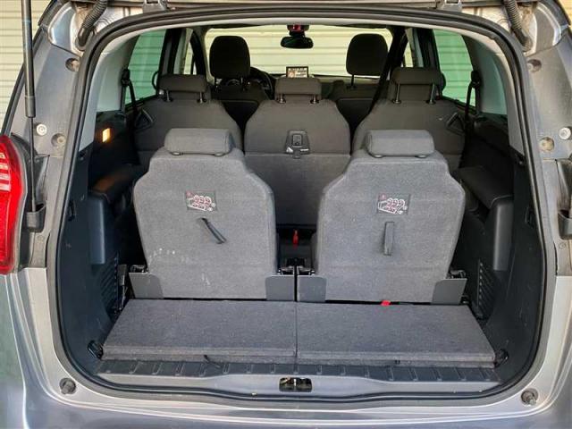 Peugeot 5008 image 9