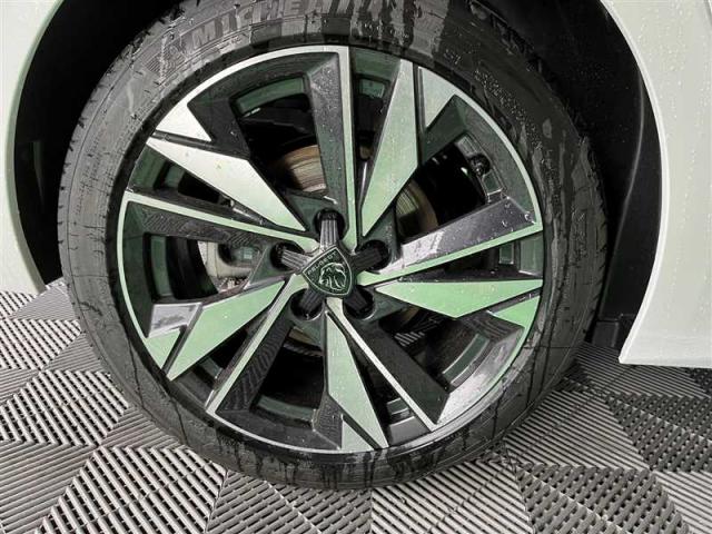 Peugeot 308 image 6