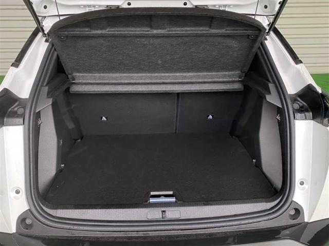 Peugeot 2008 image 2