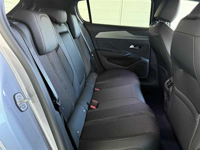 Peugeot 308 image 8