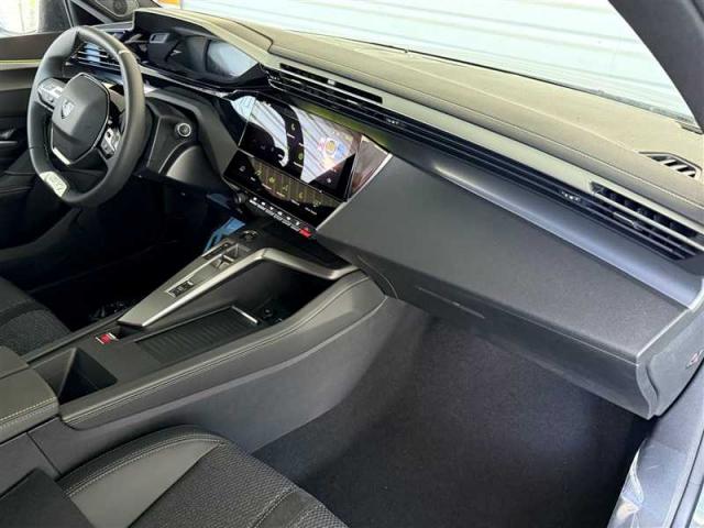Peugeot 308 image 3