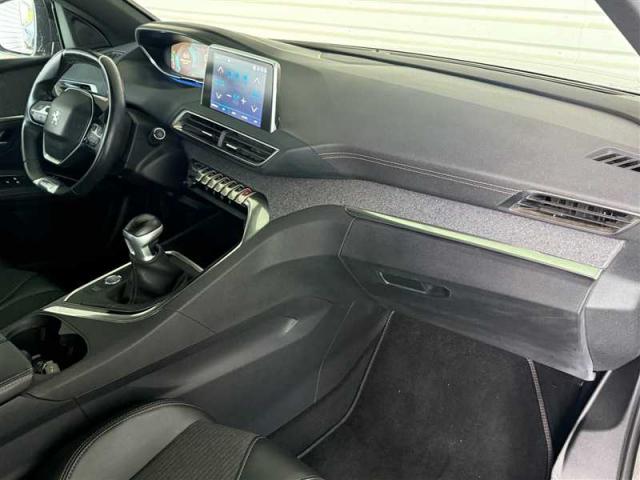 Peugeot 3008 image 8