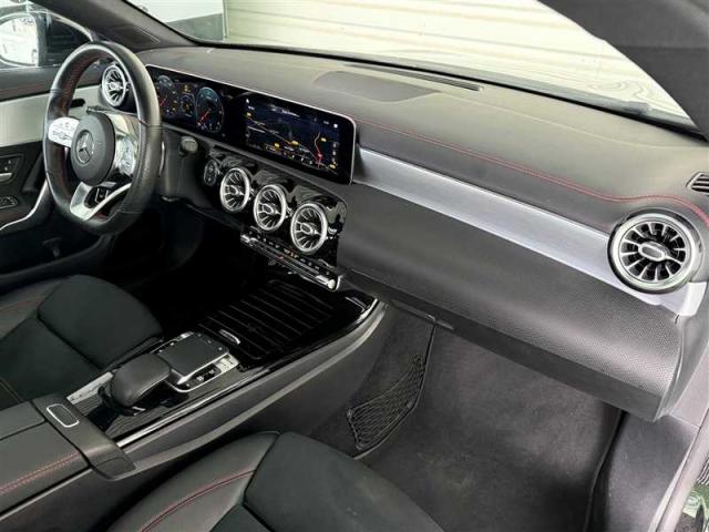 Mercedes Benz Cla image 5