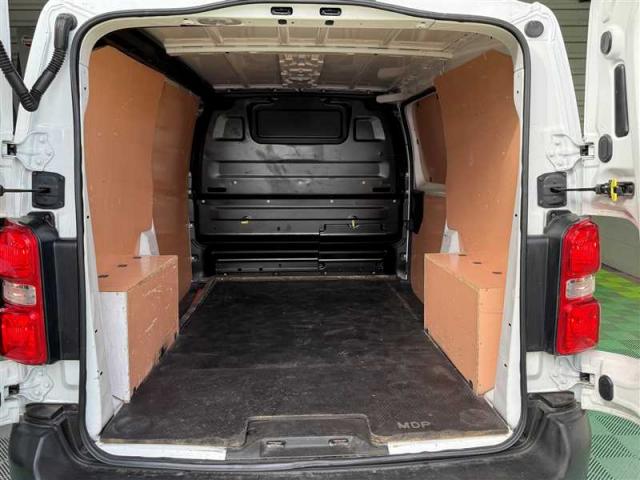 Citroen Jumpy image 8