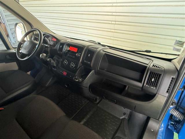 Peugeot Boxer image 9