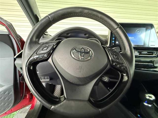 Toyota C-Hr image 1