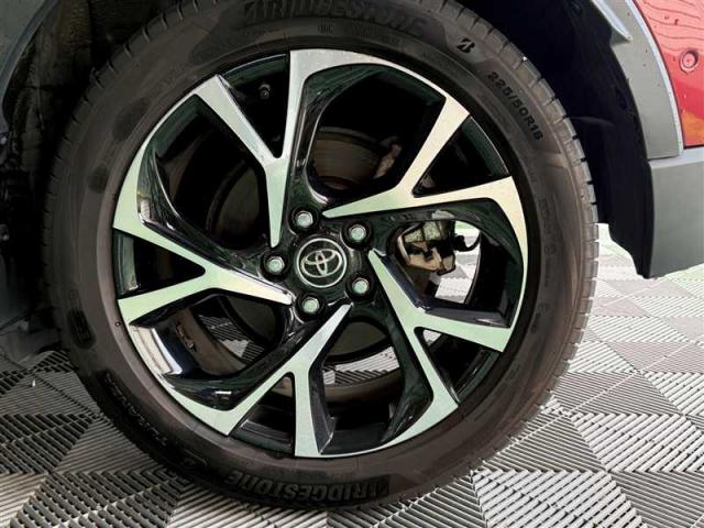 Toyota C-Hr image 5