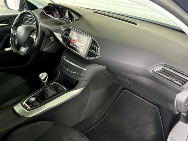 Peugeot 308 image 3