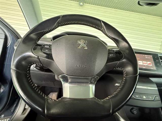 Peugeot 308 image 9