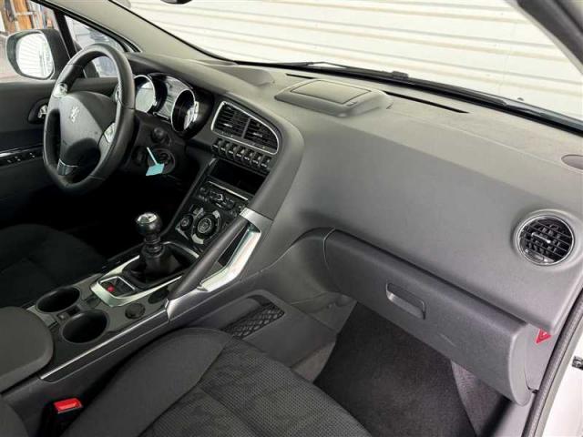 Peugeot 3008 image 6