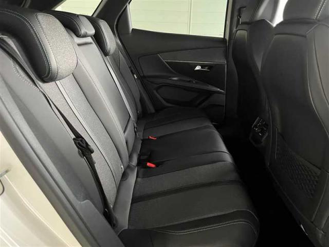Peugeot 3008 image 7