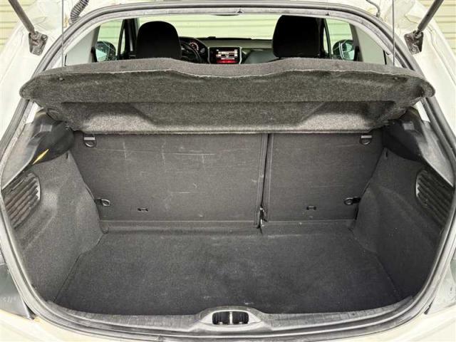 Peugeot 208 image 7