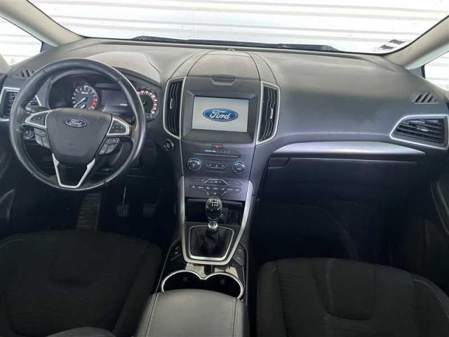 Ford S-Max image 9