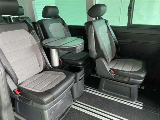 Volkswagen Multivan image 8