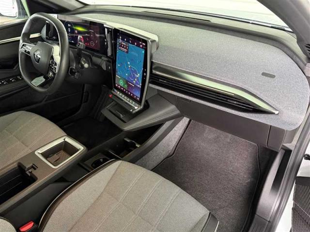 Renault Mégane E-Tech image 1