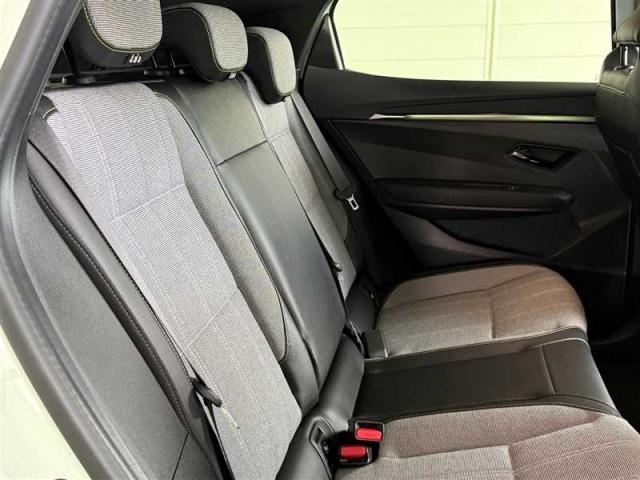 Renault Mégane E-Tech image 8