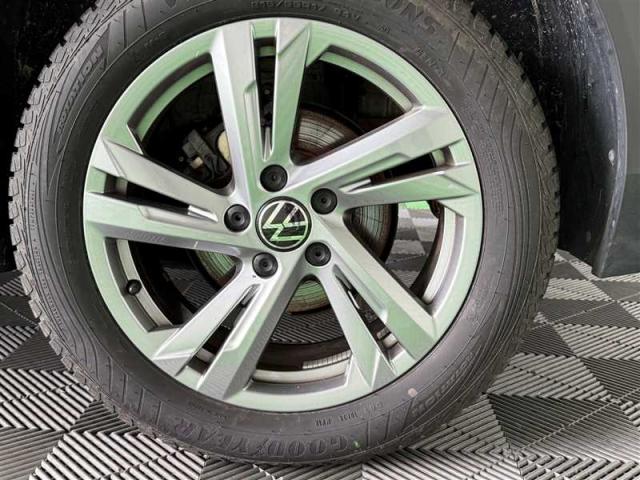 Volkswagen T-Roc image 9