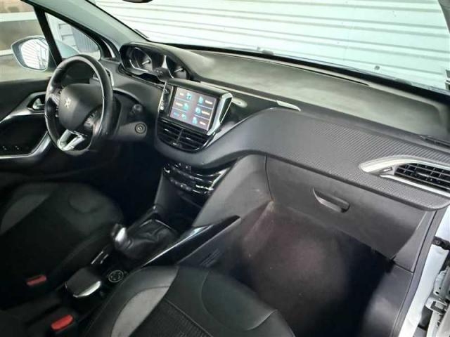 Peugeot 2008 image 4
