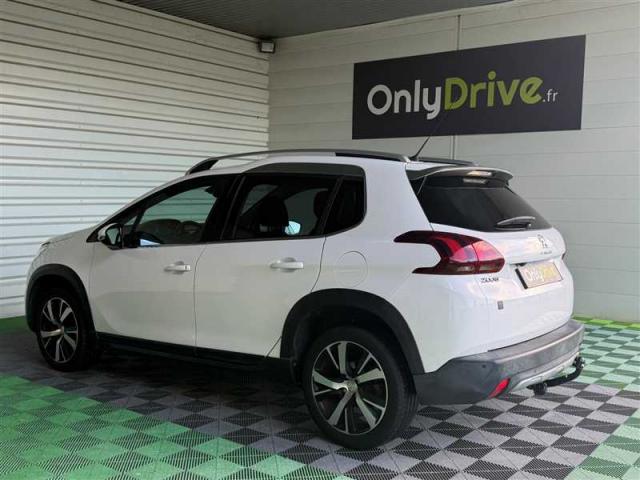 Peugeot 2008 image 9