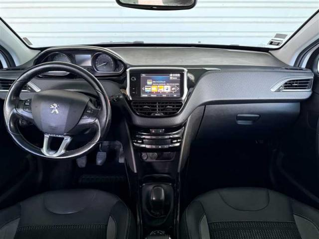 Peugeot 2008 image 5