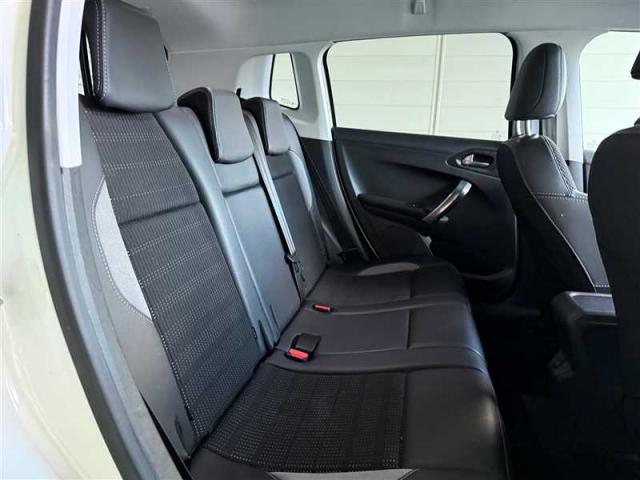 Peugeot 2008 image 7