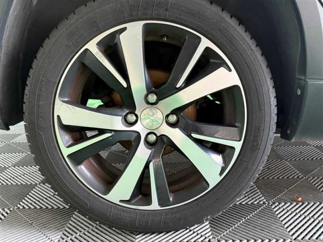 Peugeot 2008 image 6