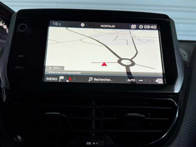 Peugeot 2008 image 3