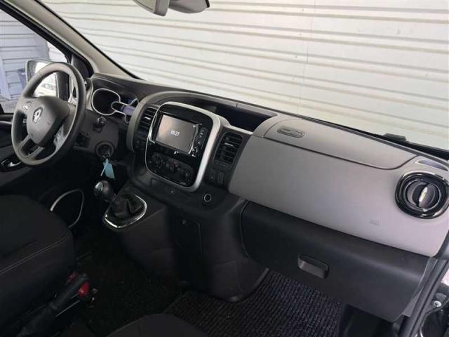 Renault Trafic image 1