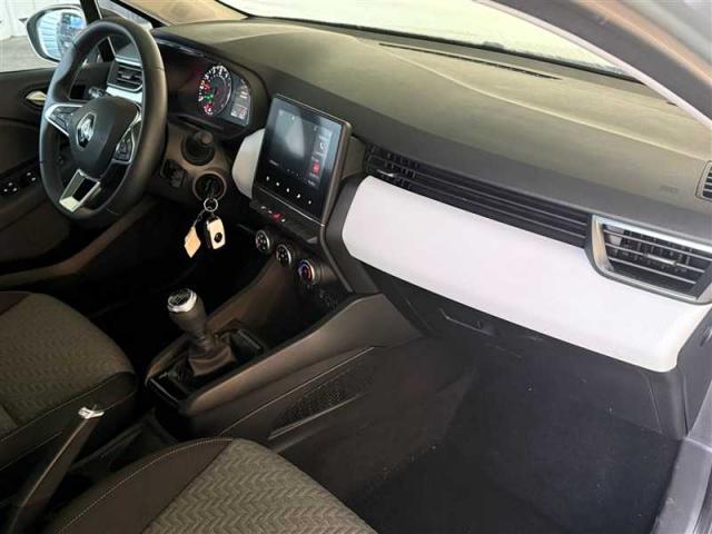 Renault Clio image 9