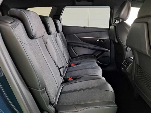 Peugeot 5008 image 6