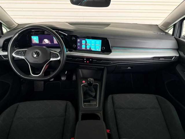 Volkswagen Golf image 8