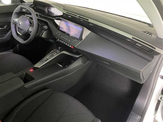 Peugeot 308 image 5