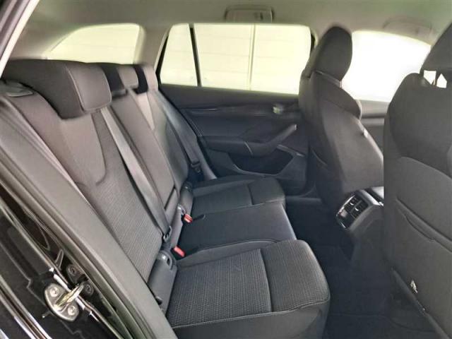 Skoda Octavia image 7