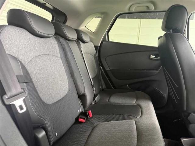 Renault Captur image 9