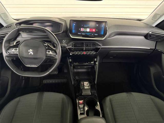 Peugeot 2008 image 1